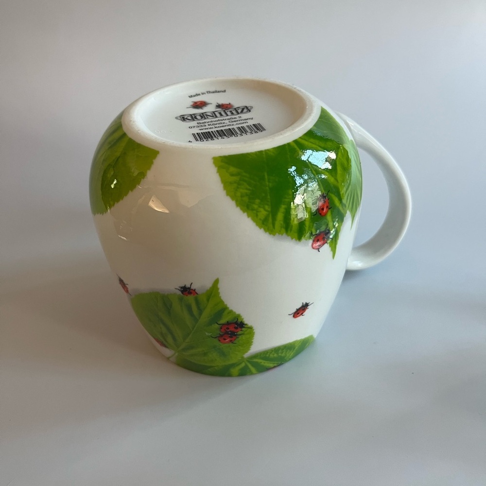 Könitz Fine Porcelain Ladybug & Green Leaves Mug - Picture 7 of 8